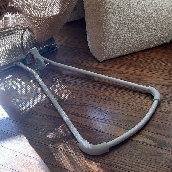 *Like New*Baby Bjorn Bliss Mesh Bouncer - Picture 2 of 10